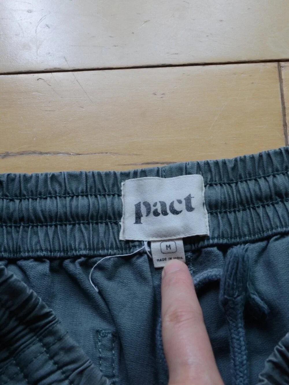 Pact organic cotton shorts Women size M